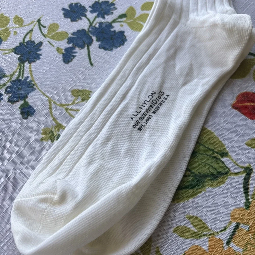 NOS Vintage PIERRE CARDIN Solid White Nylon Men's Dress Socks Size 10-13